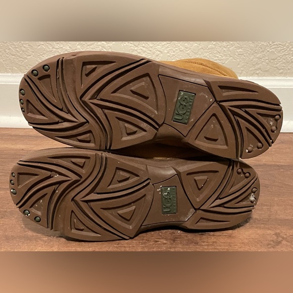 UGG brown leather sheepskin shearling lining tall drawstring boots fold over 9 - Picture 8 of 9